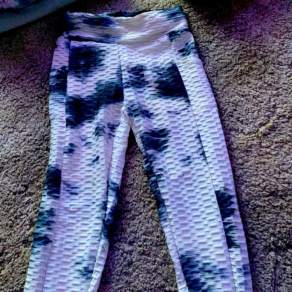 butt lift tie dye leggings great for the gym!!